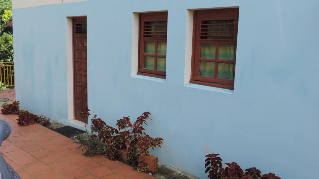 Apartamento Chez Régine Le Robert Exterior foto