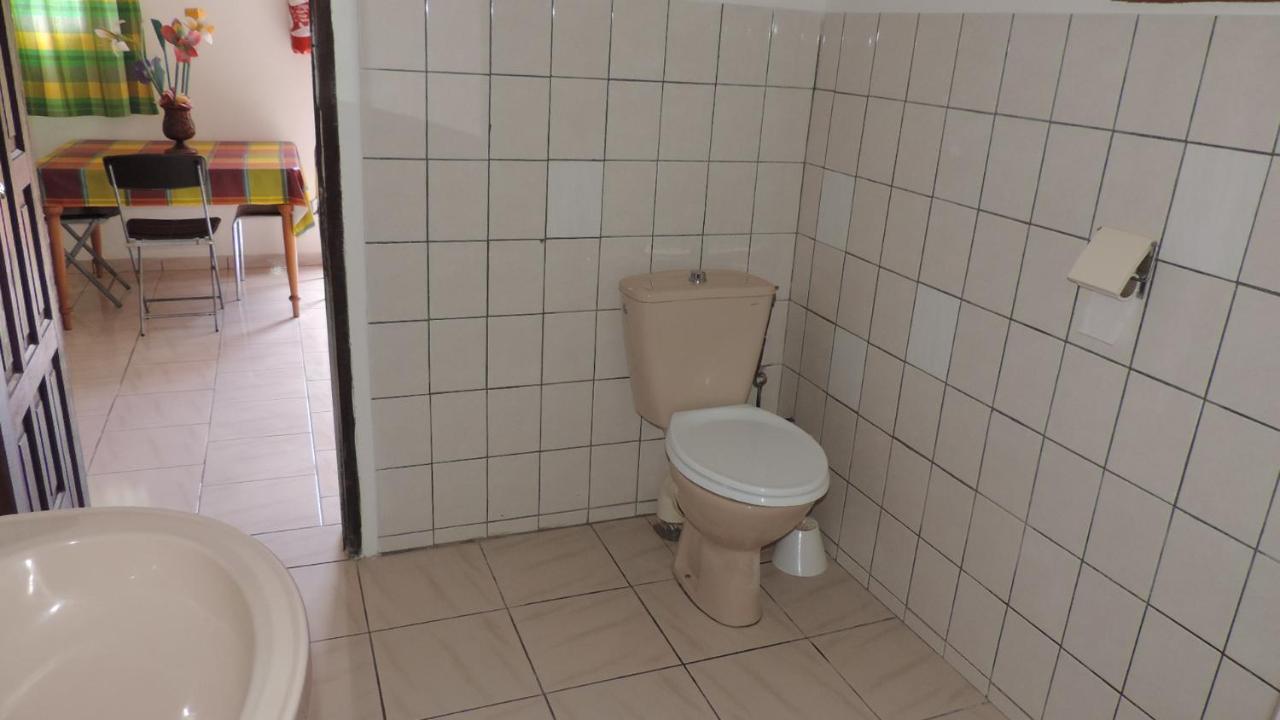 Apartamento Chez Régine Le Robert Exterior foto