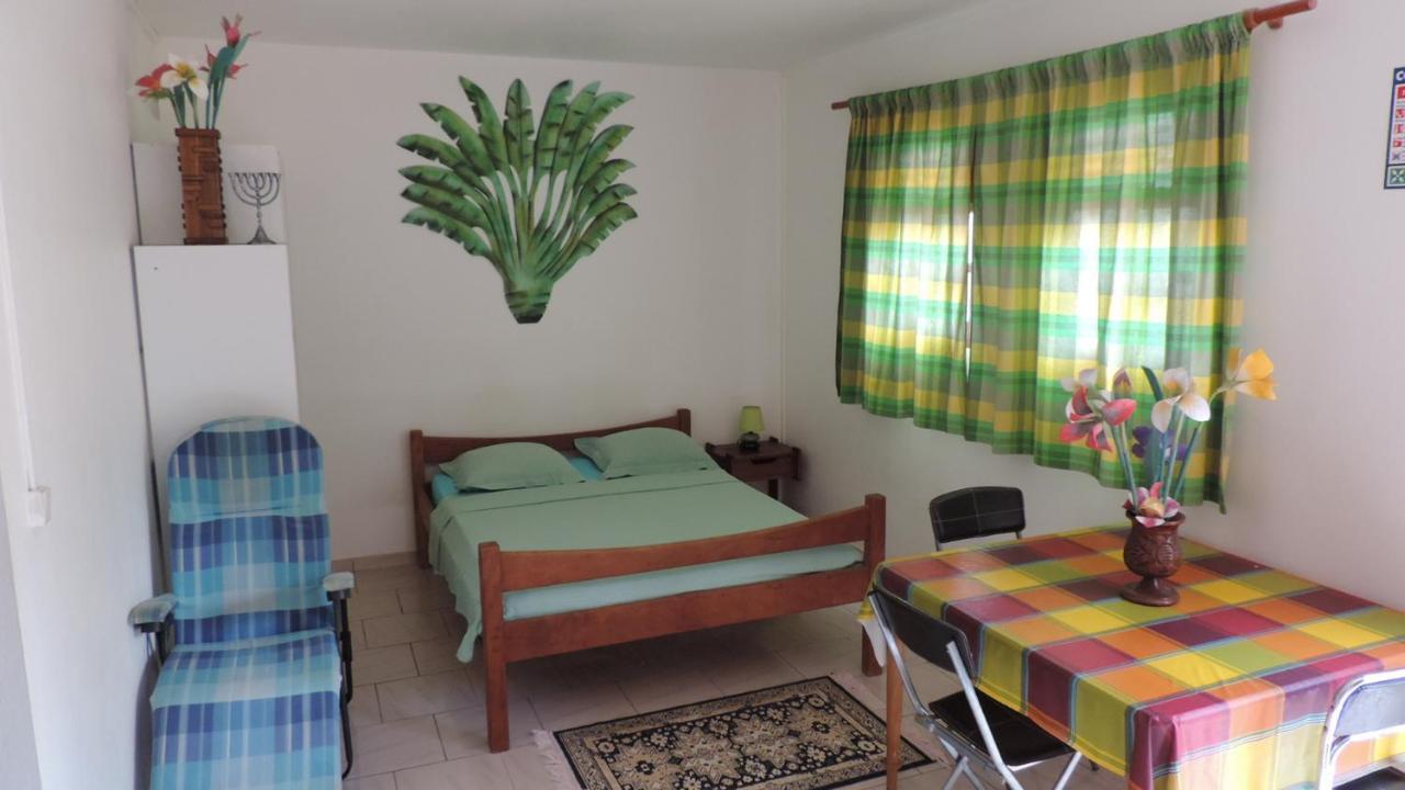 Apartamento Chez Régine Le Robert Exterior foto